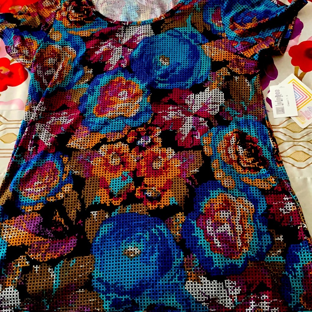 Lularoe floral small classic T
